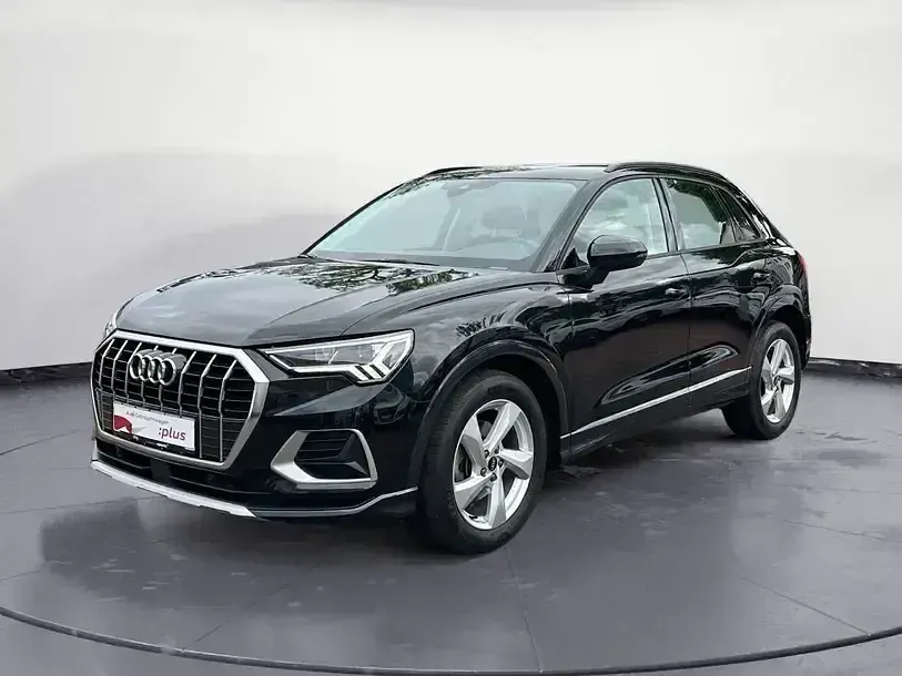 Gebraucht Audi Q3 Advanced Plus 150 PS (110 kW) 2022 Schwarz SUV