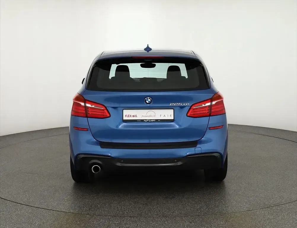 Gebraucht BMW 225 Active Tourer M Sport 224 PS (164 kW) 2020 Blau Van / Kleinbus