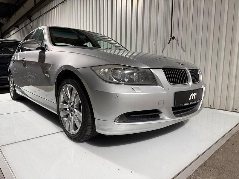 Silber Gebraucht 2006 BMW 325 Limousine | 4.900 € (Fairer Preis) - Bild 1/4