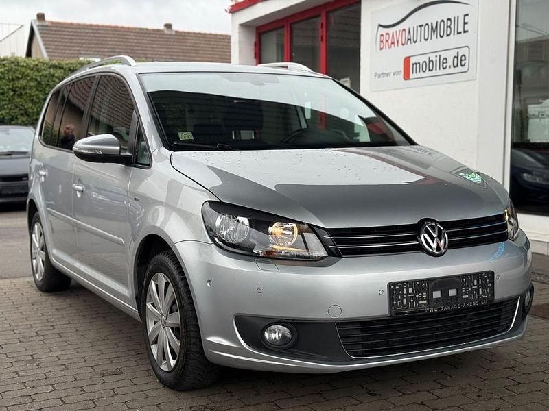 Gebraucht VW Touran Cup 105 PS (77 kW) 2015 Silber Van / Kleinbus