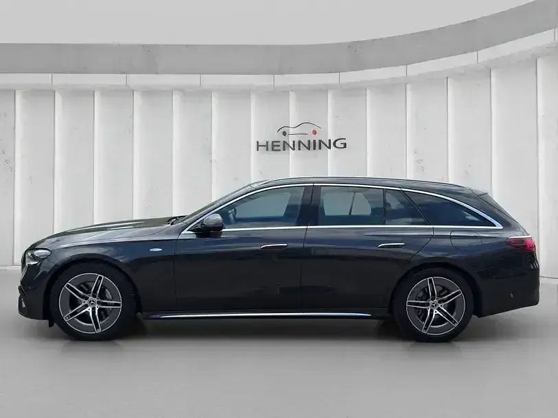 Gebraucht Mercedes E300 AMG 360 PS (264 kW) 2025 Grau Limousine