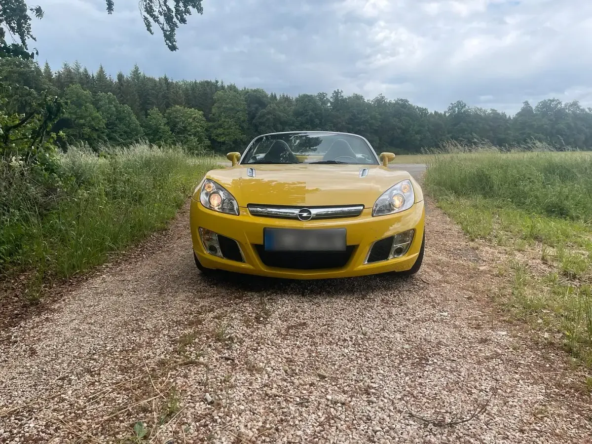 Gebraucht Opel GT 264 PS (194 kW) 2008 Gelb Cabrio
