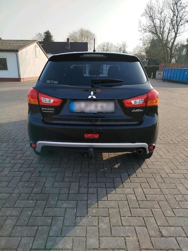Gebraucht Mitsubishi ASX 117 PS (86 kW) 2015 Schwarz SUV