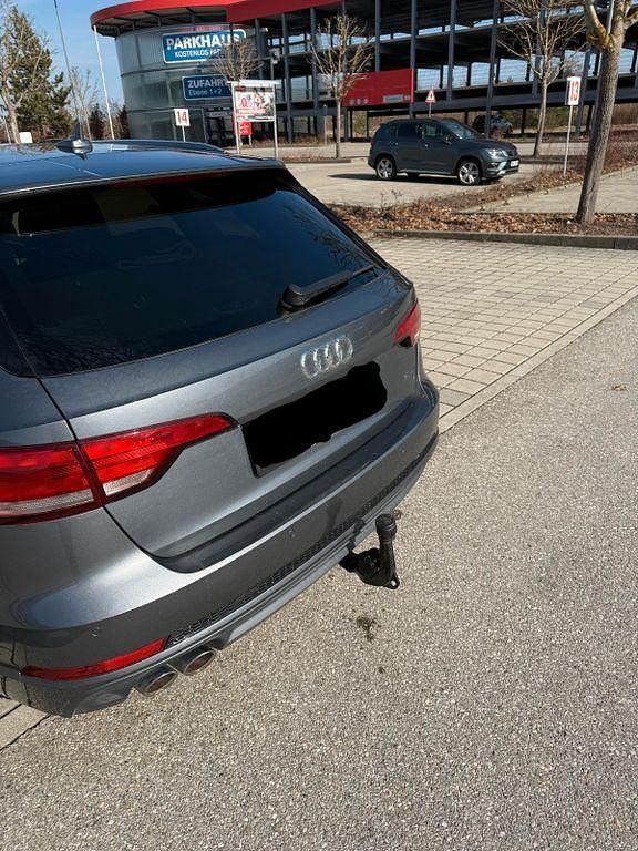 Gebraucht Audi A4 Comfort 190 PS (139 kW) 2018 Silber Kombi