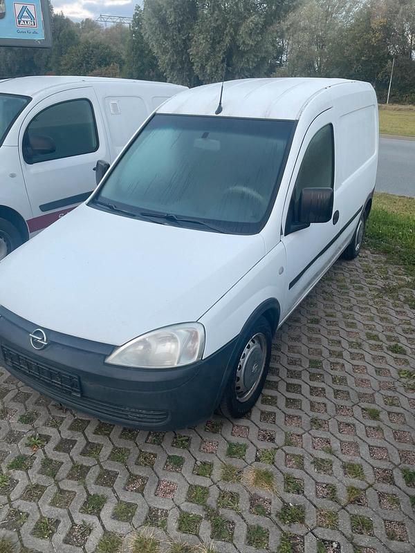 Weiß Gebraucht 2008 Opel Combo Van / Kleinbus | 2.300 € (Guter Preis) - Bild 1/1