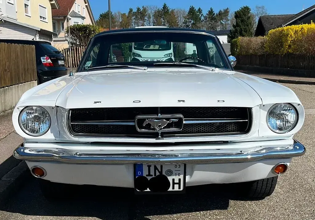 Gebraucht Ford V8 200 PS (147 kW) 1965 Weiß Coupé