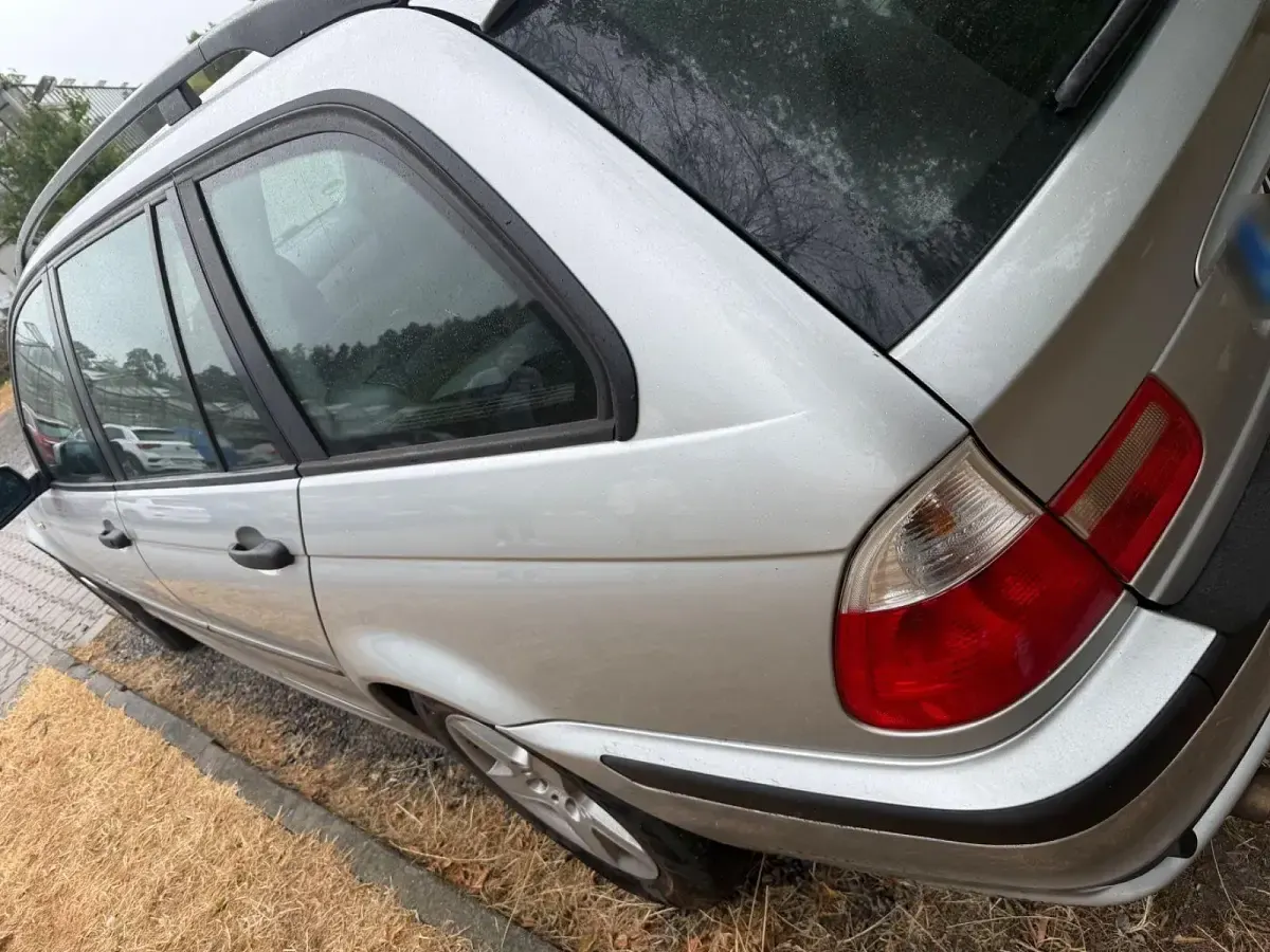 Gebraucht BMW 316 116 PS (85 kW) 2005 Silber Kombi