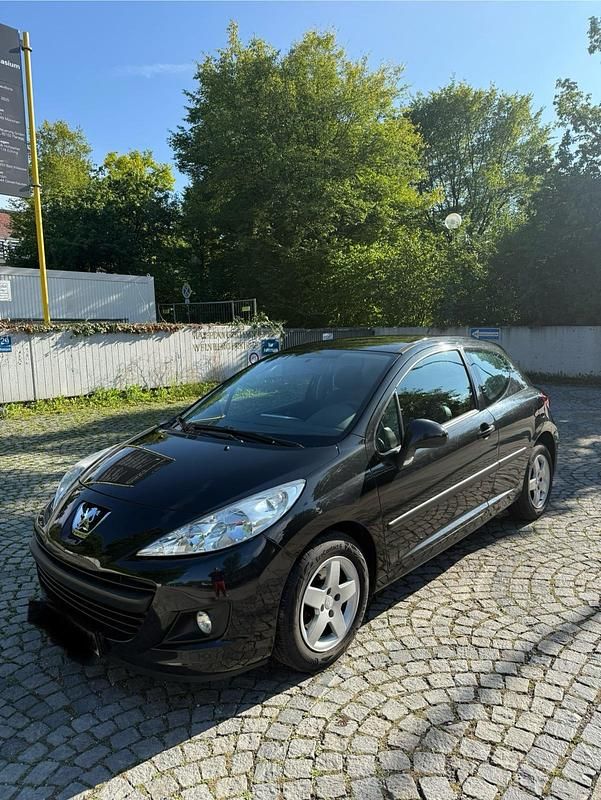 Schwarz Gebraucht 2010 Peugeot 207 Kleinwagen | 2.999 € (Fairer Preis) - Bild 1/4