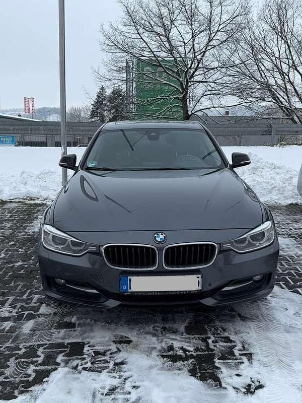 Gebraucht BMW 320 Executive 184 PS (135 kW) 2016 Limousine