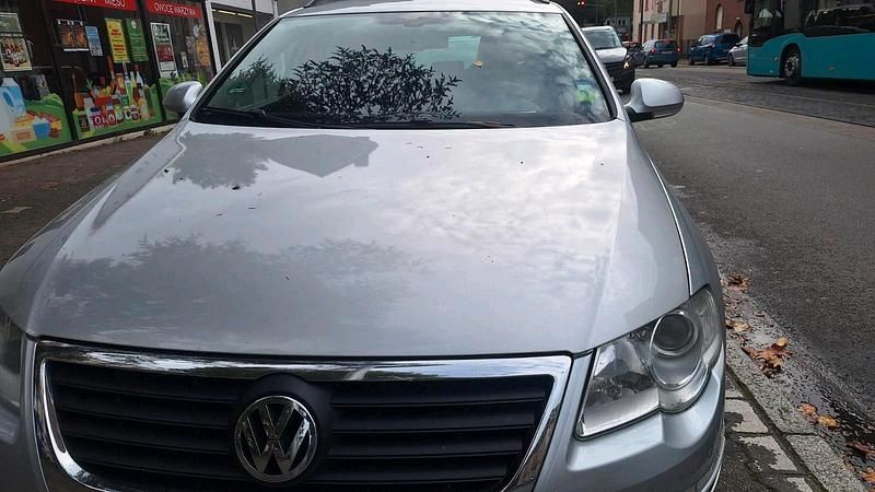 Gebraucht VW Golf VI 105 PS (77 kW) 2010 Grau Kleinwagen