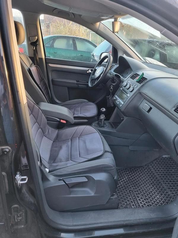 Gebraucht VW Touran 105 PS (77 kW) 2004 Schwarz Van / Kleinbus