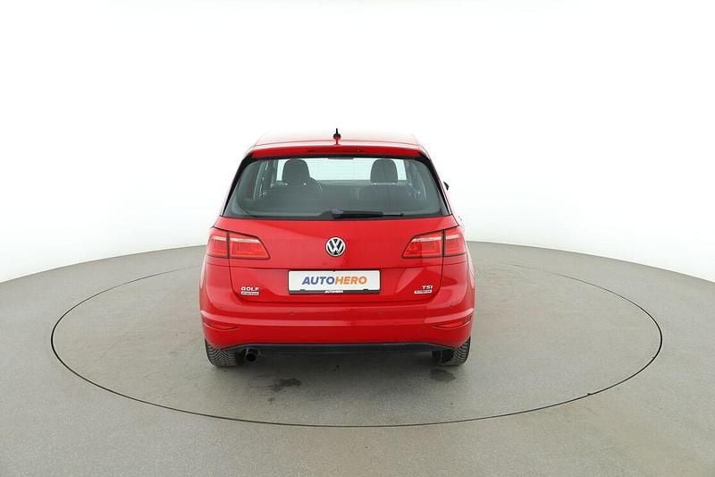 Gebraucht VW Golf Sportsvan Comfortline 110 PS (80 kW) 2015 Rot Van / Kleinbus