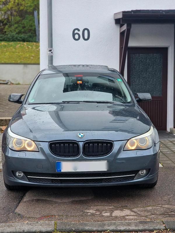 Grau Gebraucht 2007 BMW 523 Limousine | 7.000 € (Fairer Preis) - Bild 1/4