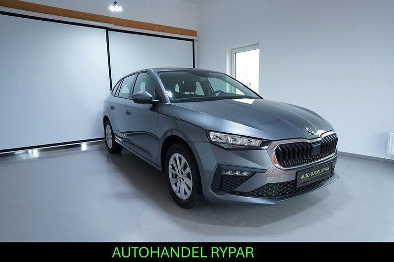 Grau Gebraucht 2024 Skoda Scala SE L Kleinwagen | 19.290 € (Guter Preis) - Bild 1/4