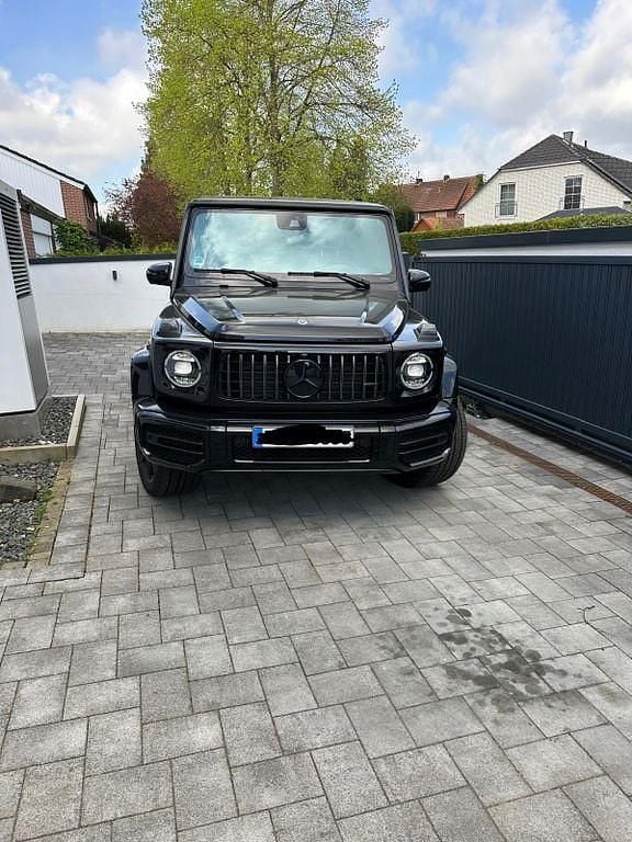 Schwarz Gebraucht 2024 Mercedes G63 AMG AMG SUV | 179.999 € - Bild 1/4