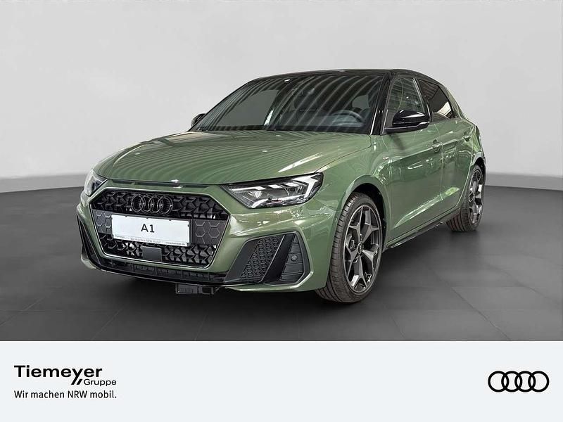 Distriktgrün metallic Neu 2025 Audi A1 S-Line Kleinwagen | 35.730 € (Teuer) - Bild 1/4