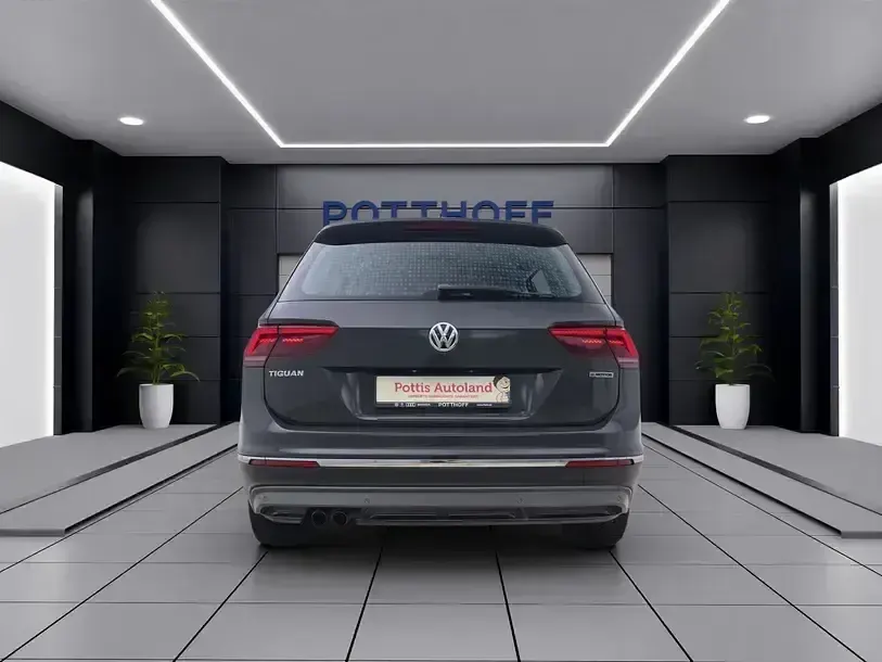 Gebraucht VW Tiguan Highline 190 PS (139 kW) 2020 Uranograu SUV