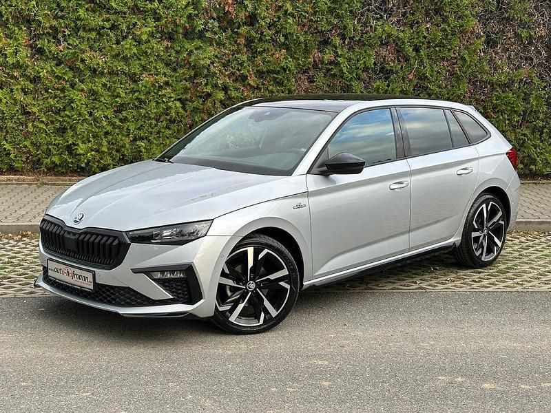 Silber Gebraucht 2024 Skoda Scala Monte Carlo Kleinwagen | 24.780 € (Teuer) - Bild 1/4