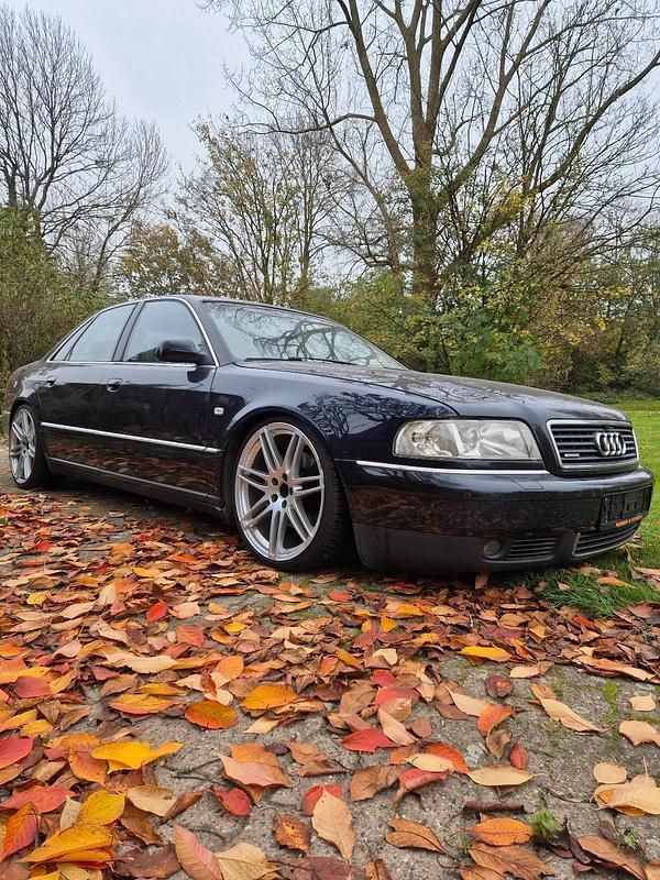 Blau Gebraucht 1999 Audi A8 Limousine | 4.800 € (Fairer Preis) - Bild 1/2