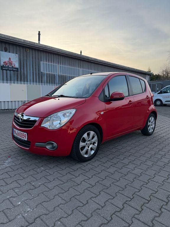 Gebraucht Opel Agila Edition 86 PS (63 kW) 2010 Rot Kleinwagen