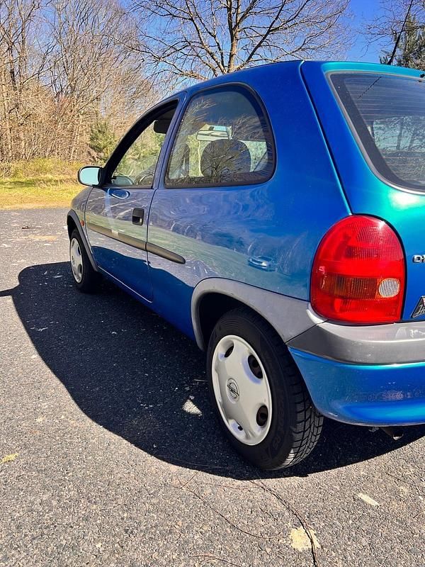 Gebraucht Opel Corsa 54 PS (39 kW) 2000 Blau Kleinwagen