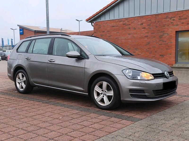 Gebraucht VW Golf VII 110 PS (80 kW) 2016 Grau Kombi