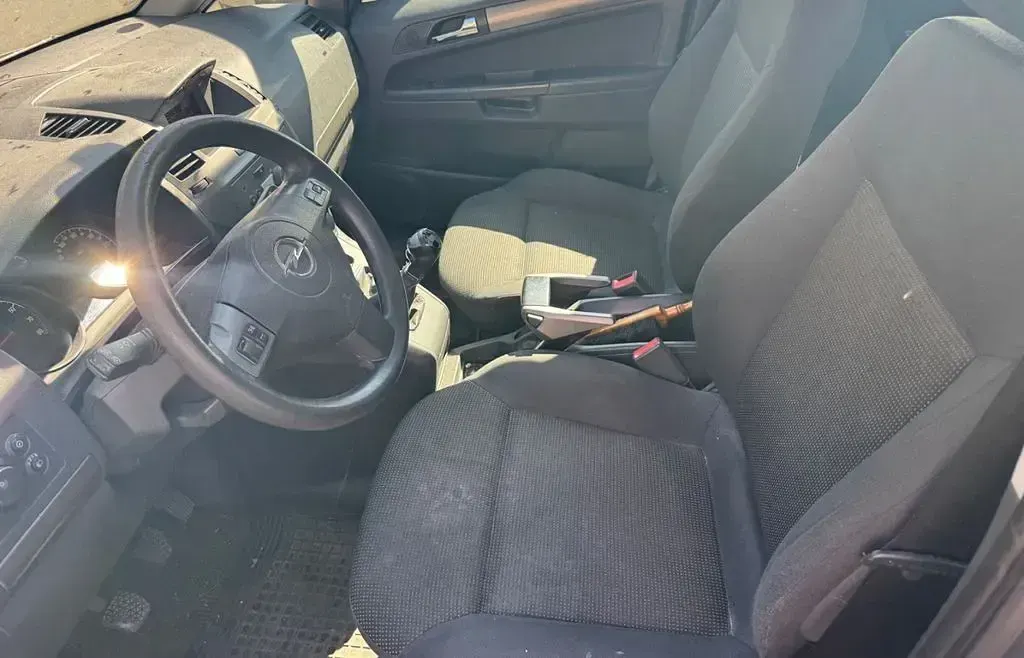 Gebraucht Opel Zafira 116 PS (85 kW) 2009 Grau Van / Kleinbus