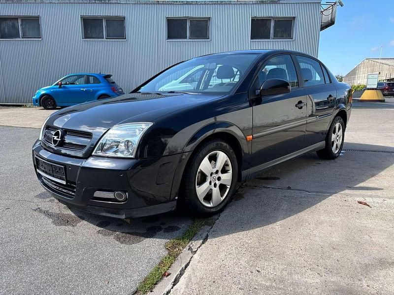 Schwarz Gebraucht 2002 Opel Vectra Comfort Limousine | 1.400 € (Fairer Preis) - Bild 1/4