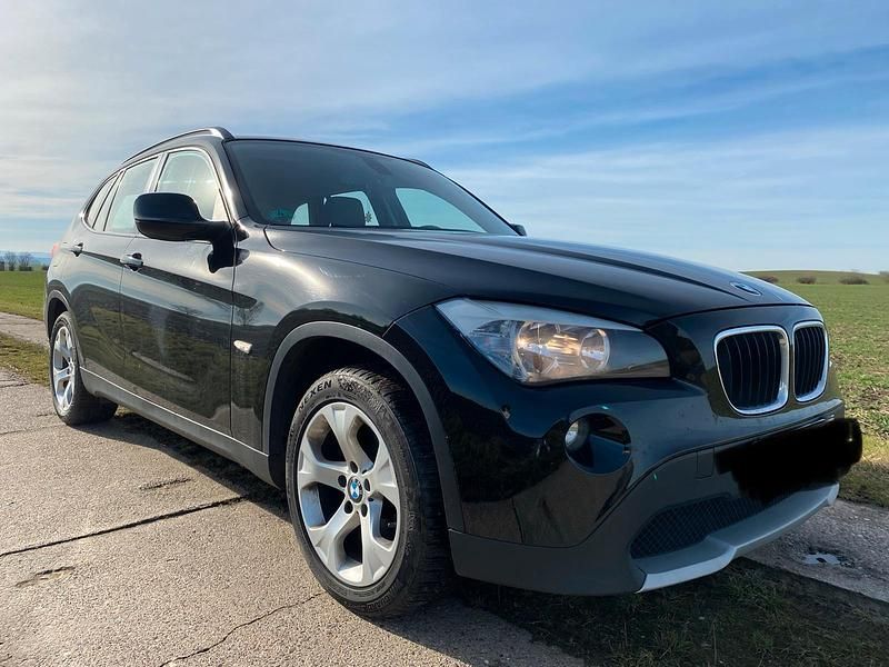 Gebraucht BMW X1 143 PS (105 kW) 2010 Schwarz SUV