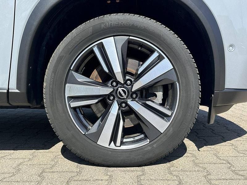 Gebraucht Nissan X-Trail Tekna 204 PS (150 kW) 2024 Grau SUV