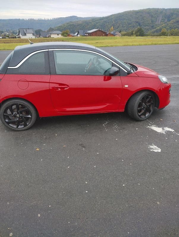 Rot Gebraucht 2014 Opel Adam Kleinwagen | 5.100 € (Guter Preis) - Bild 1/4