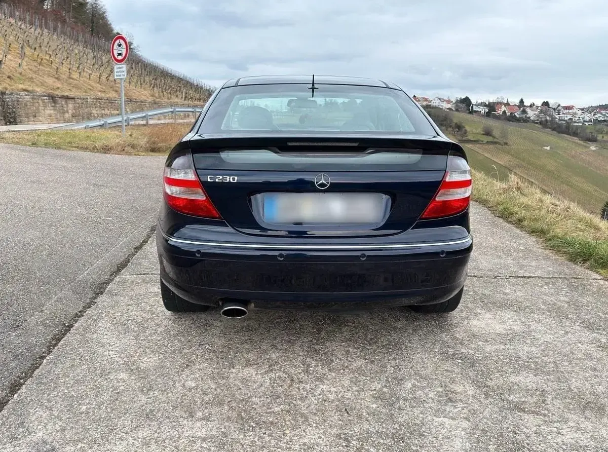 Gebraucht Mercedes C230 Sport Edition 204 PS (150 kW) 2007 Blau Coupé
