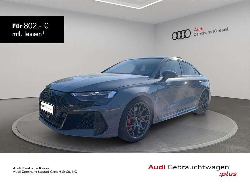 Kemoragrau metallic Gebraucht 2025 Audi RS3 Ambiente Limousine | 68.990 € (Etwas zu teuer) - Bild 1/4