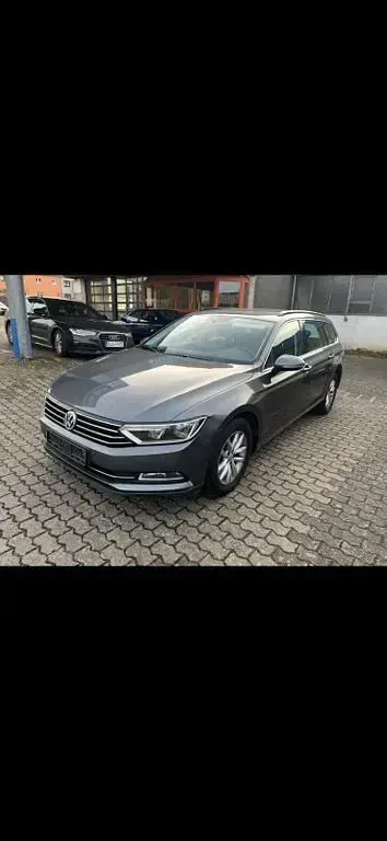 Używany VW Passat 150 KM (110 kW) 2017 Szary Sedan/Limuzyna