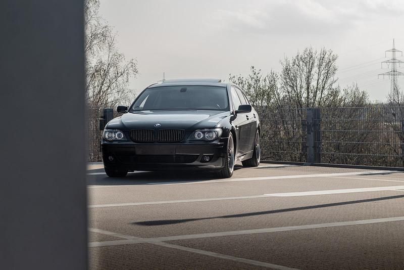 Gebraucht BMW 750 367 PS (269 kW) 2005 Schwarz Limousine