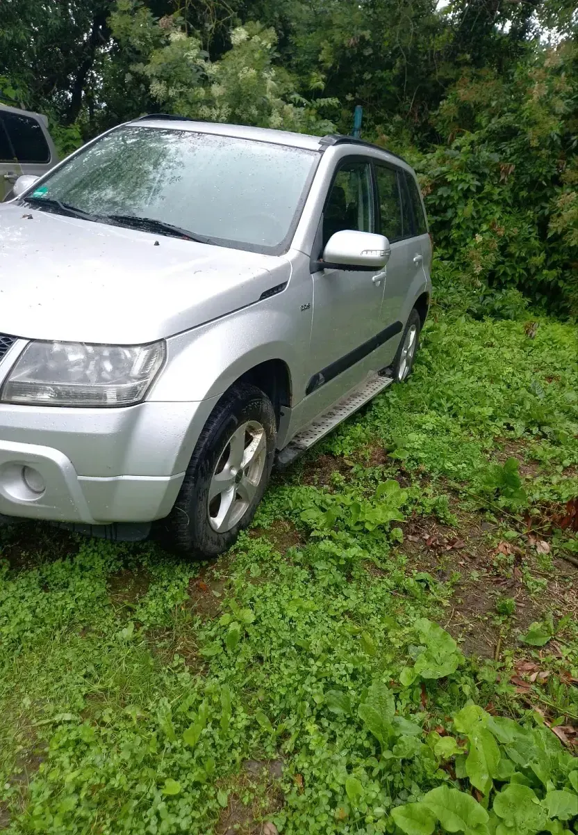 Gebraucht Suzuki Vitara 130 PS (95 kW) 2011 Silber SUV