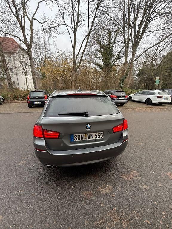 Gebraucht BMW 525 218 PS (160 kW) 2012 Grau Kombi