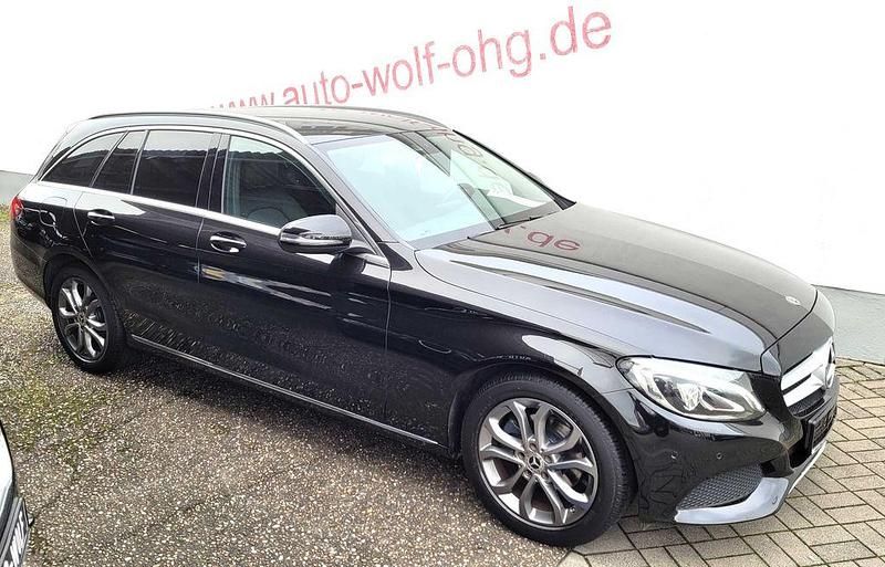 Gebraucht Mercedes C180 Avantgarde 156 PS (114 kW) 2018 Schwarz Limousine
