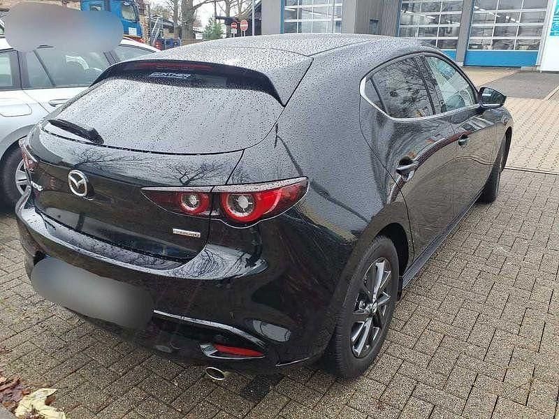 Używany Mazda 3 Selection 122 KM (89 kW) 2023 Czarny Sedan/Limuzyna