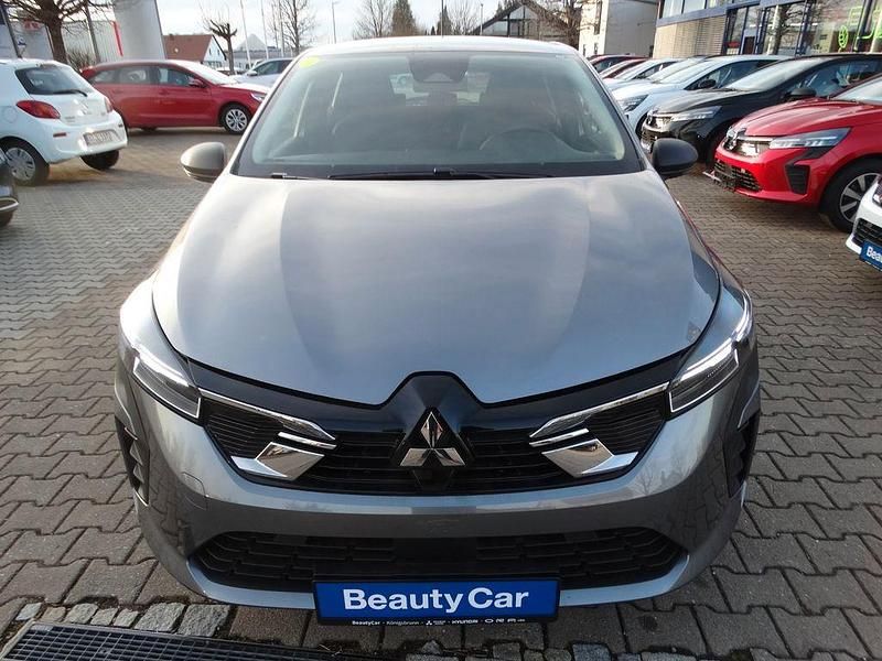 Gebraucht Mitsubishi Colt 67 PS (49 kW) 2024 Grau Limousine