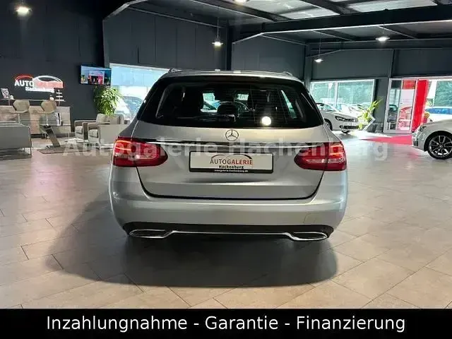 Gebraucht Mercedes C180 Avantgarde 156 PS (114 kW) 2017 Silber Kombi