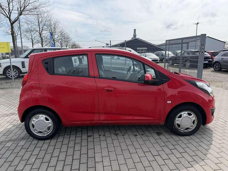 Second-hand Chevrolet Spark LT 68 CP (50 kW) 2013 Roșu Hatchback