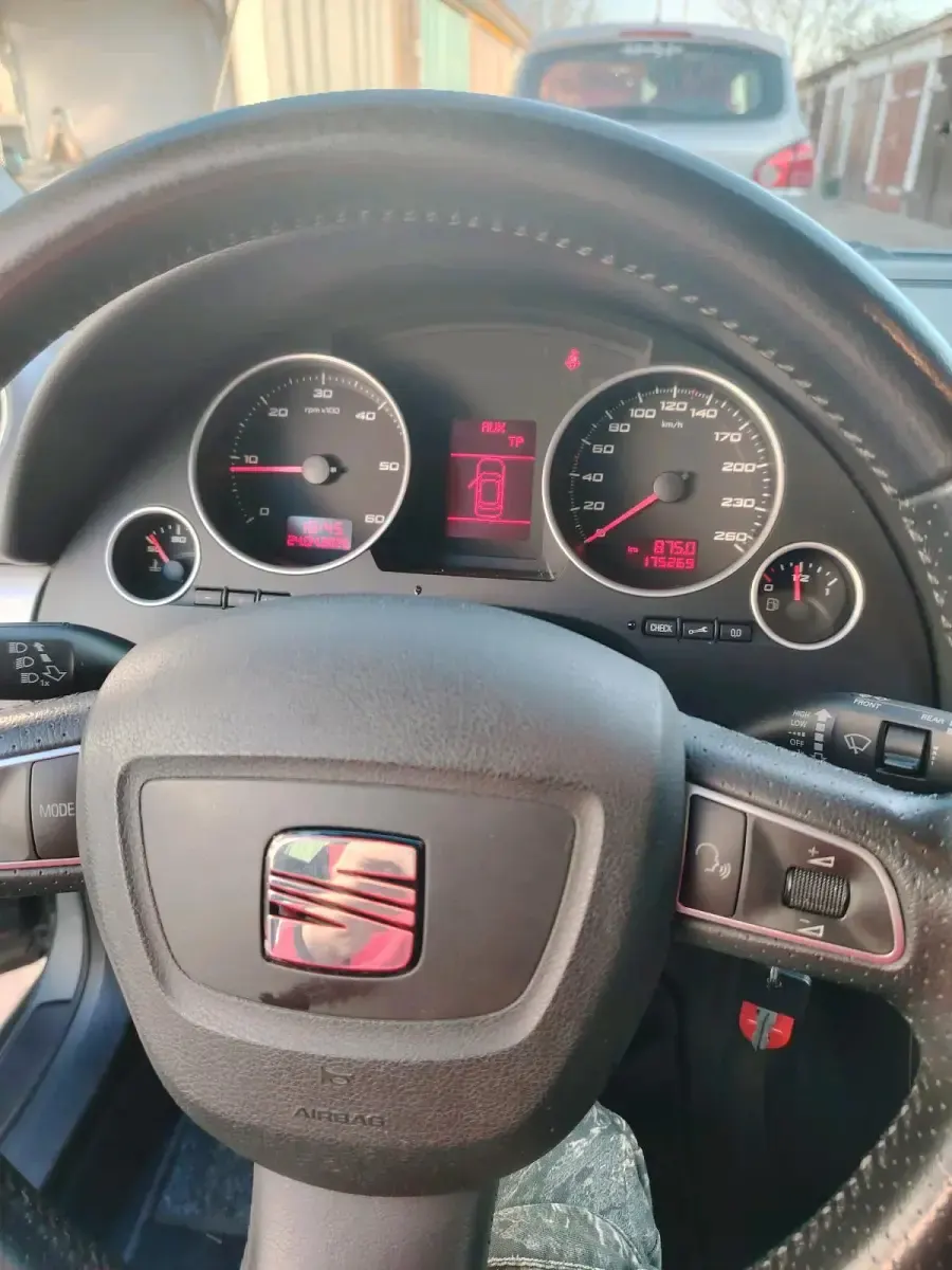 Gebraucht Seat Exeo 140 PS (102 kW) 2013 Grau Kombi