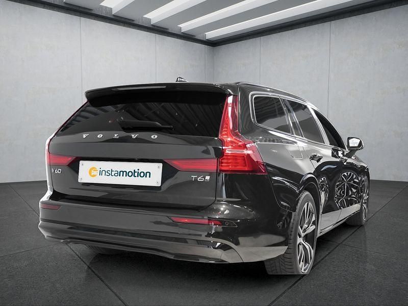 Gebraucht Volvo V60 Plus 349 PS (256 kW) 2025 Schwarz Kombi