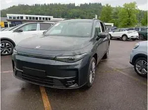 Nouă Leapmotor C10 215 CP (158 kW) 2025 Verde SUV