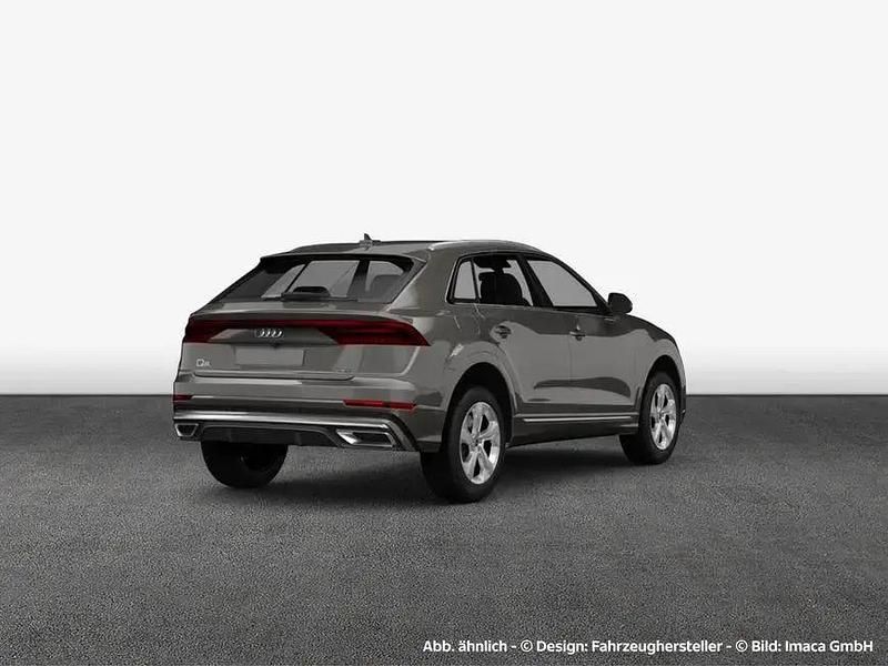 Gebraucht Audi Q8 340 PS (250 kW) 2022 Samuraigrau metallic SUV
