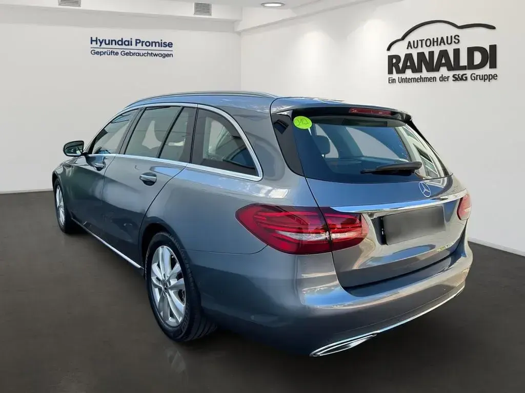 Gebraucht Mercedes C300 258 PS (189 kW) 2020 Metalliclack (grau Kombi