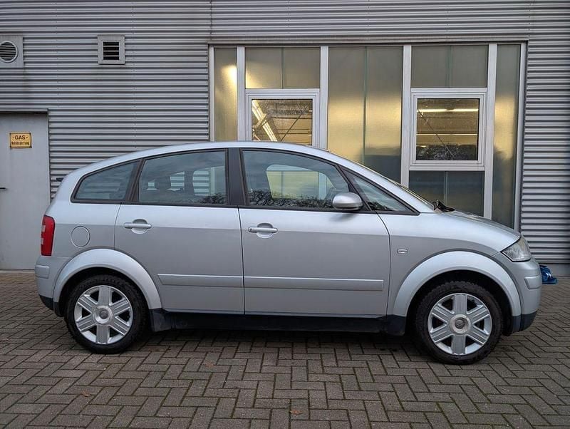 Gebraucht Audi A2 75 PS (55 kW) 2000 Silber Kleinwagen