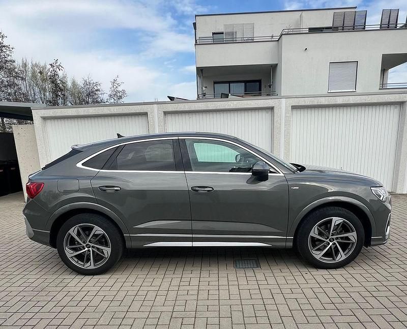 Gebraucht Audi Q3 Sportback S-Line 150 PS (110 kW) 2023 Grau SUV
