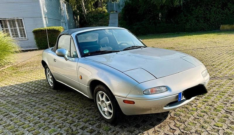Silber Gebraucht 1994 Mazda MX5 Cabrio | 10.500 € - Bild 1/4